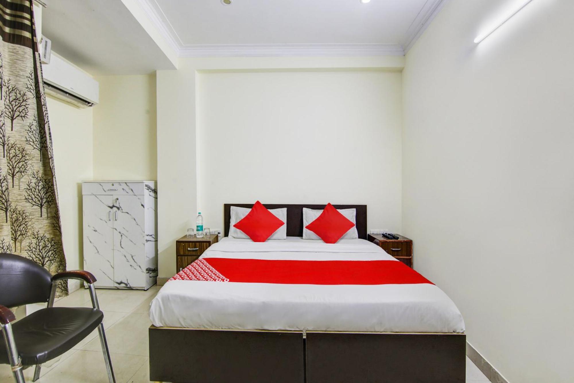 O Krishna Regency And Pg Hotel 4*